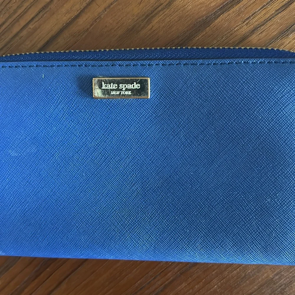Kate Spade Wallet - Picture 2 of 5